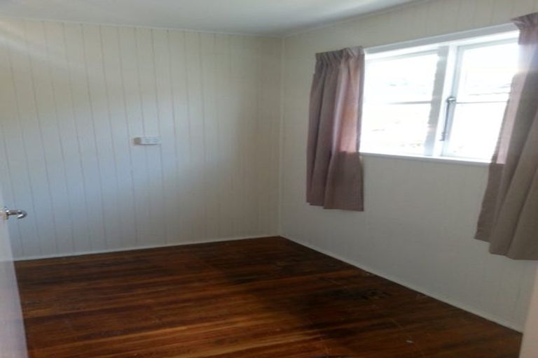 Photo of property in 34 Allington Road, Karori, Wellington, 6012