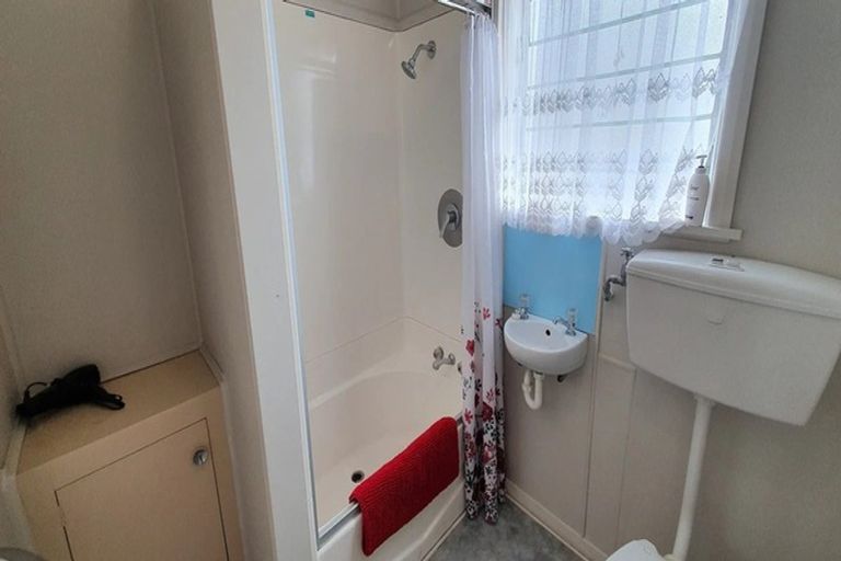 Photo of property in 48 Cologne Street, Martinborough, 5711