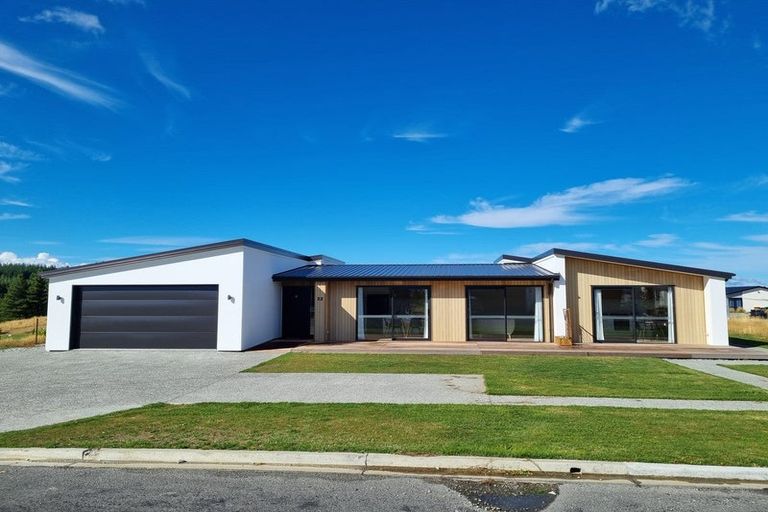 Photo of property in 22 Rodman Lane, Lake Tekapo, 7999