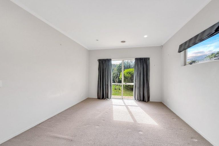 Photo of property in 107 Kentwood Drive, Woodridge, Wellington, 6037