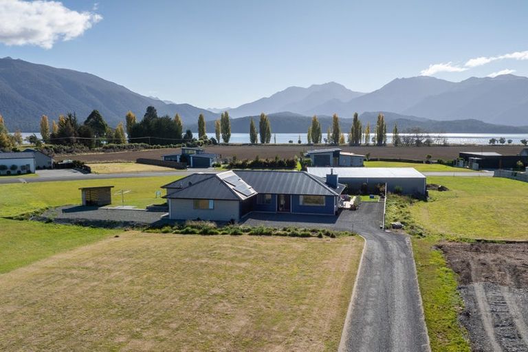 Photo of property in 11 Breaksea Street, Te Anau, 9600