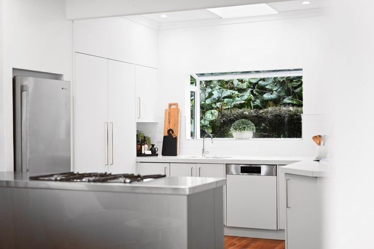 Photo of property in 37 Awatere Avenue, Beerescourt, Hamilton, 3200