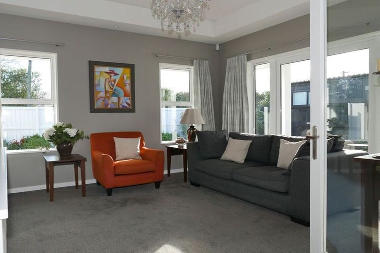 Photo of property in 114 Paparoa Street, Papanui, Christchurch, 8053