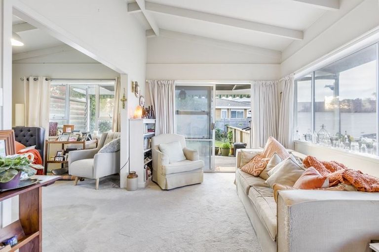 Photo of property in 25c Weiti Road, Orewa, 0931