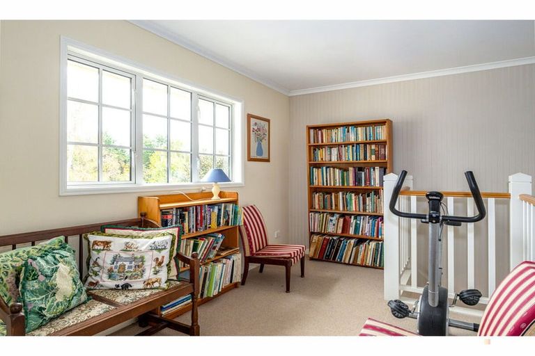 Photo of property in 119 Cox Street, Geraldine, 7930