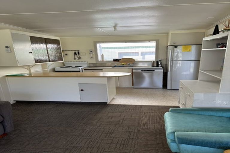Photo of property in 1 First Avenue, Urenui, 4377