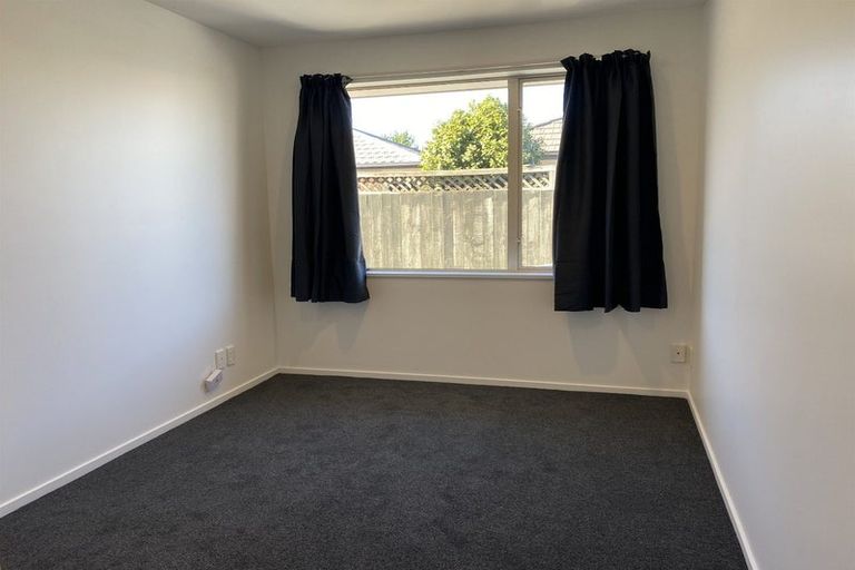Photo of property in 92 Peverel Street, Riccarton, Christchurch, 8041