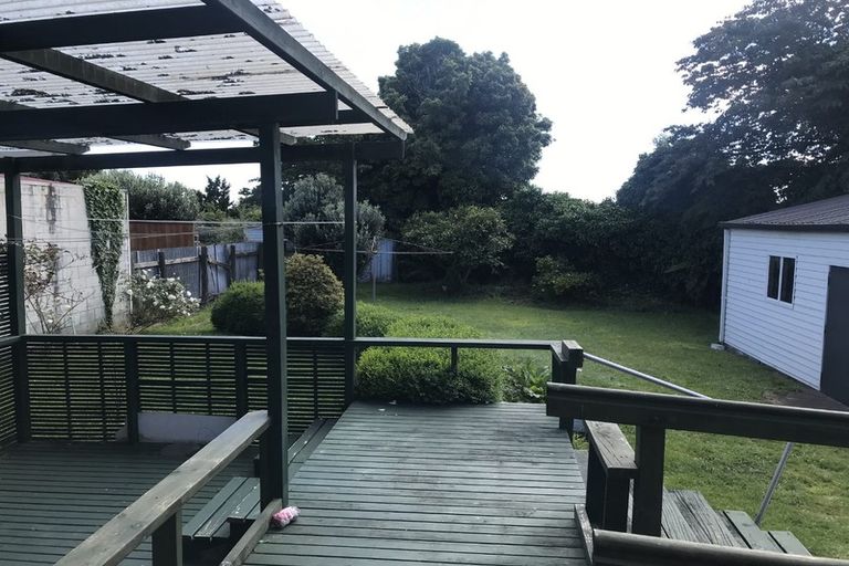 Photo of property in 5 Hillcrest Avenue, Hillcrest, Rotorua, 3015
