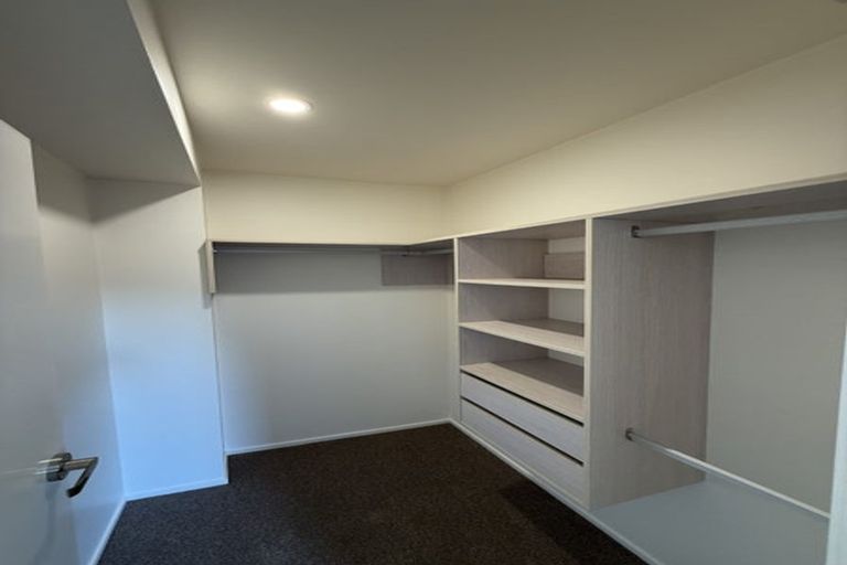 Photo of property in 51c West Harbour Drive, West Harbour, Auckland, 0618