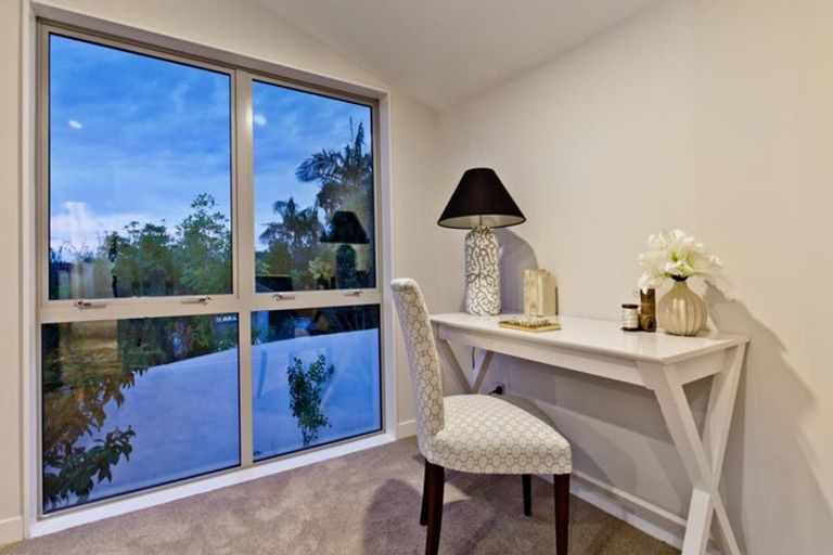 Photo of property in 1b Rae Road, Campbells Bay, Auckland, 0620