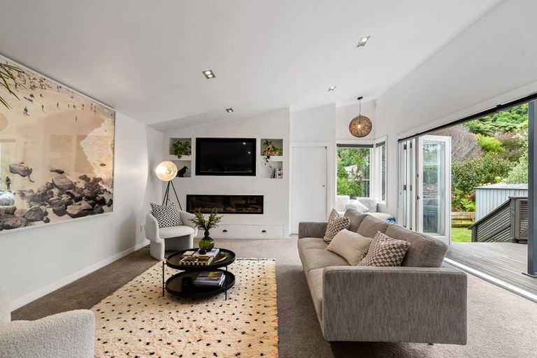 Photo of property in 21 Chamberlain Road, Karori, Wellington, 6012