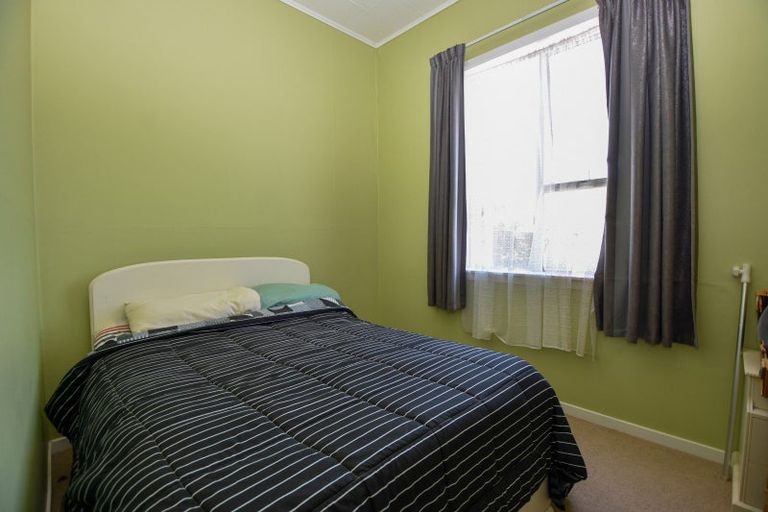 Photo of property in 320 High Street South, Carterton, 5713