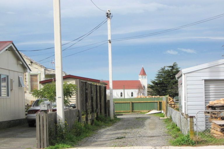 Photo of property in 16 Ferry Road, Clive, 4102