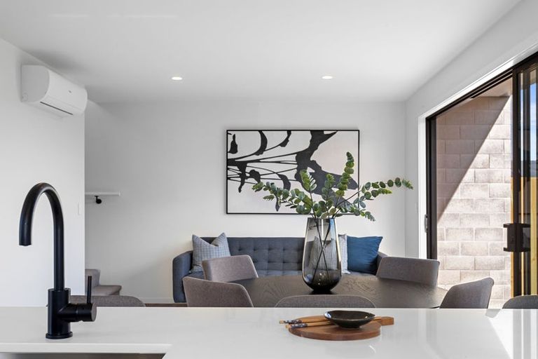 Photo of property in 1/19 Dilworth Street, Riccarton, Christchurch, 8011