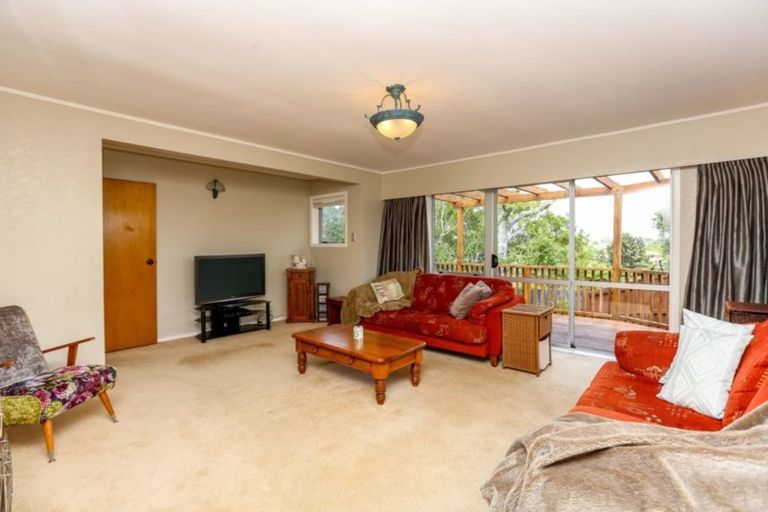 Photo of property in 18b John Guthrie Place, Merrilands, New Plymouth, 4312