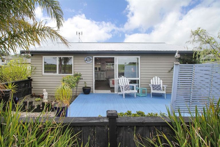 Photo of property in 92 Wharf Road, Clarks Beach, Pukekohe, 2679
