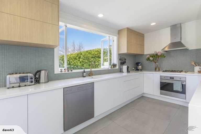 Photo of property in 9 Nottingham Street, Westmere, Auckland, 1022