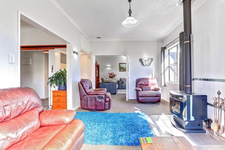 Photo of property in 6 Parkes Avenue, Saint Johns Hill, Whanganui, 4501