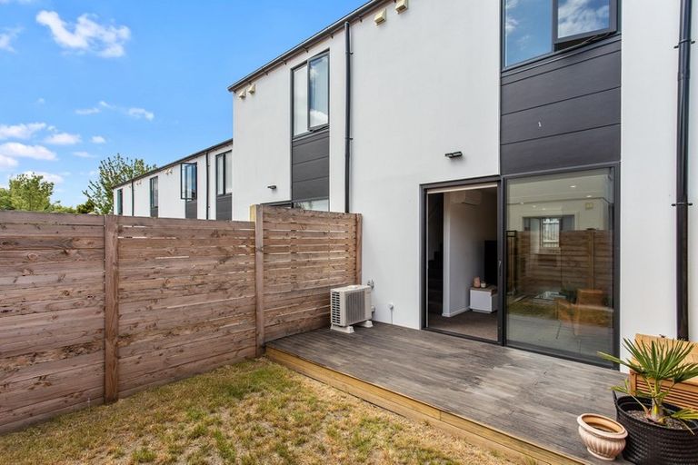 Photo of property in 8/255 Kilmore Street, Christchurch Central, Christchurch, 8011