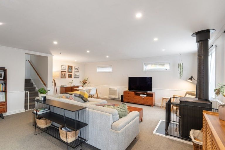 Photo of property in 124 Wyndham Road, Pinehaven, Upper Hutt, 5019