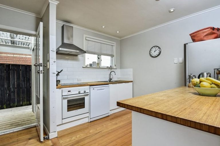 Photo of property in 99 Wallace Road, Mangere Bridge, Auckland, 2022