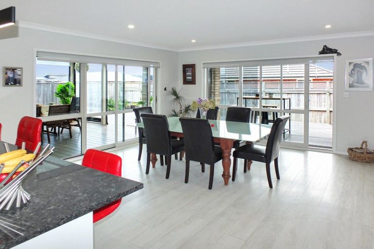 Photo of property in 11 Story Street, Foxton Beach, Foxton, 4815