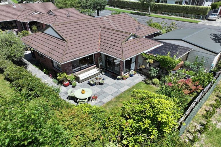 Photo of property in 2b Terminus Street, Silverstream, Upper Hutt, 5019