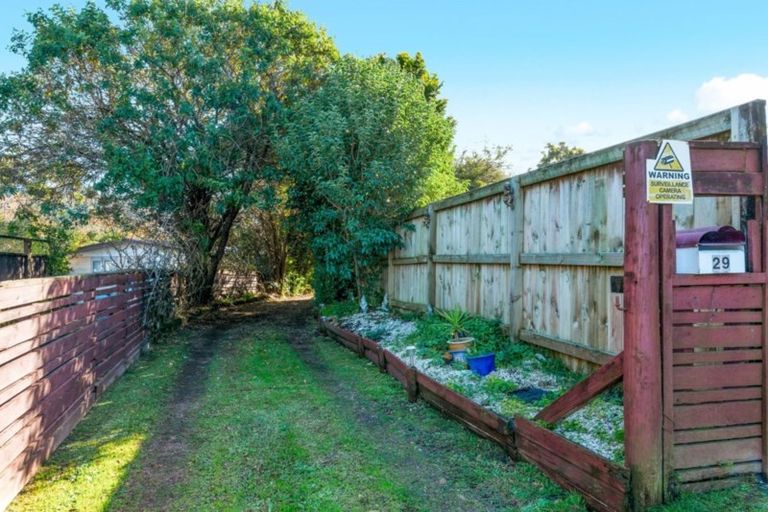 Photo of property in 29 Mawney Road, Henderson, Auckland, 0610