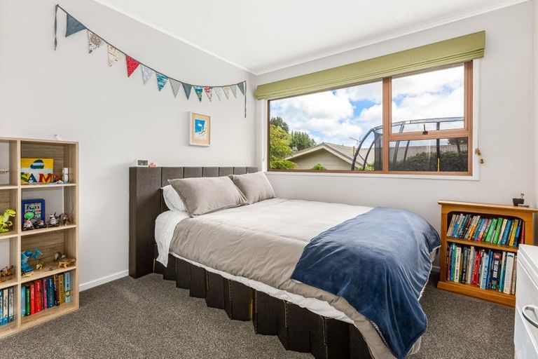 Photo of property in 9 Ayton Drive, Whitby, Porirua, 5024