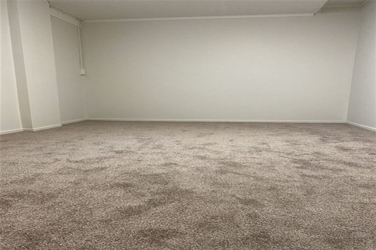 Photo of property in 89 Chelsea View Drive, Chatswood, Auckland, 0626