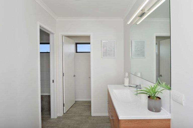 Photo of property in 59 Stace Hopper Drive, One Tree Point, 0118