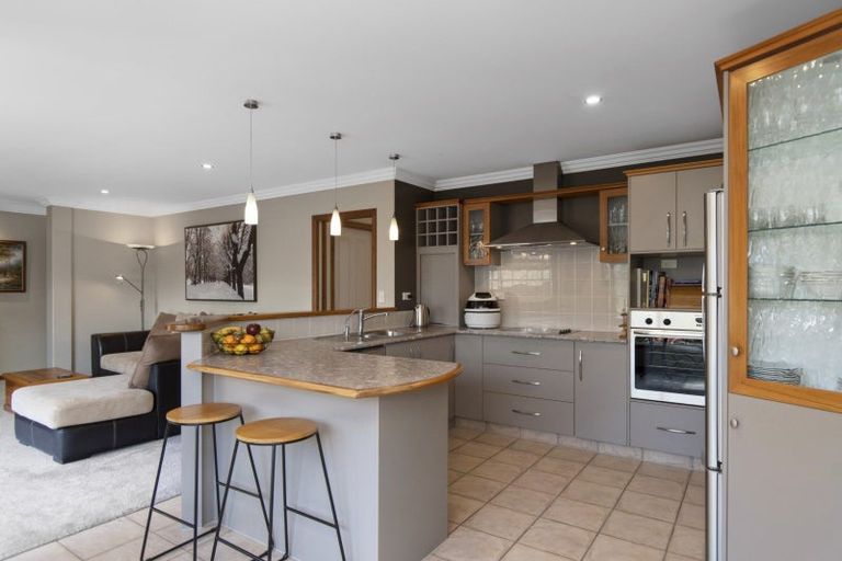 Photo of property in 22 Honeysuckle Lane, Ohauiti, Tauranga, 3112