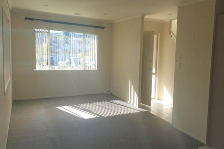 Photo of property in 12 Orbit Place, Flat Bush, Auckland, 2019