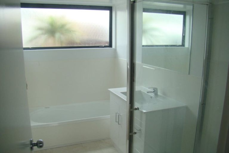 Photo of property in 6 Baverstock Road, Nawton, Hamilton, 3200