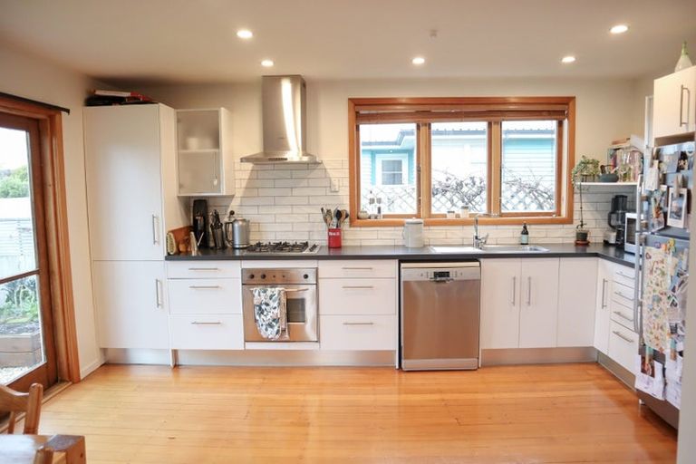 Photo of property in 38 Richards Avenue, Papanui, Christchurch, 8053