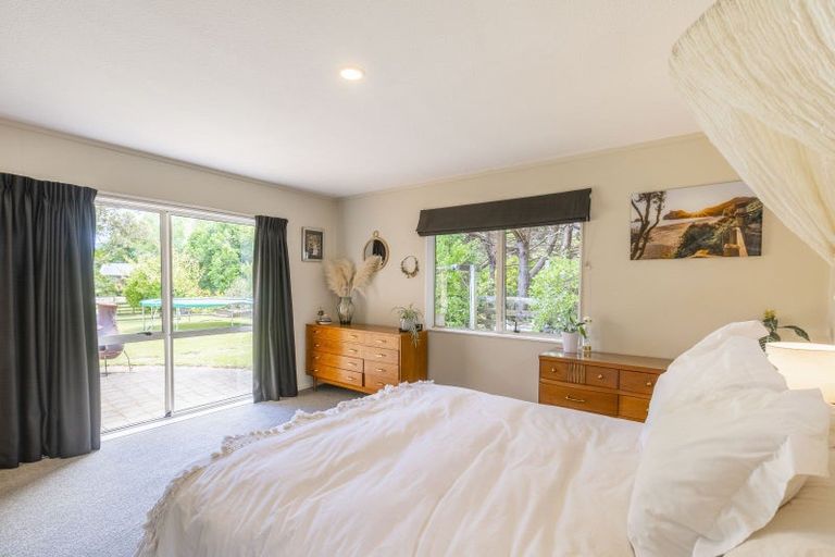 Photo of property in 35 Wood Leigh, Paraparaumu Beach, Paraparaumu, 5032
