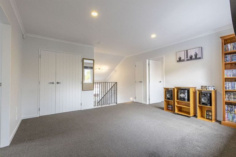 Photo of property in 7a Awatea Terrace, Hokowhitu, Palmerston North, 4410