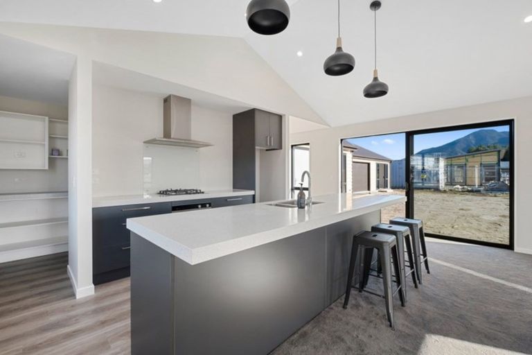 Photo of property in 27 Dingle Street, Lake Hawea, Wanaka, 9382