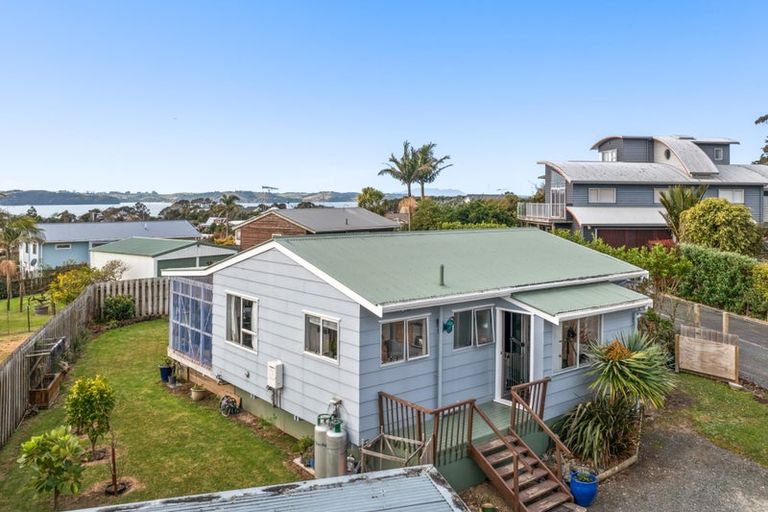 Photo of property in 447 Mahurangi East Road, Snells Beach, 0920