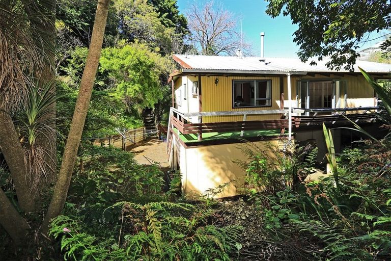 Photo of property in 20 Priestley Road, Bluff Hill, Napier, 4110