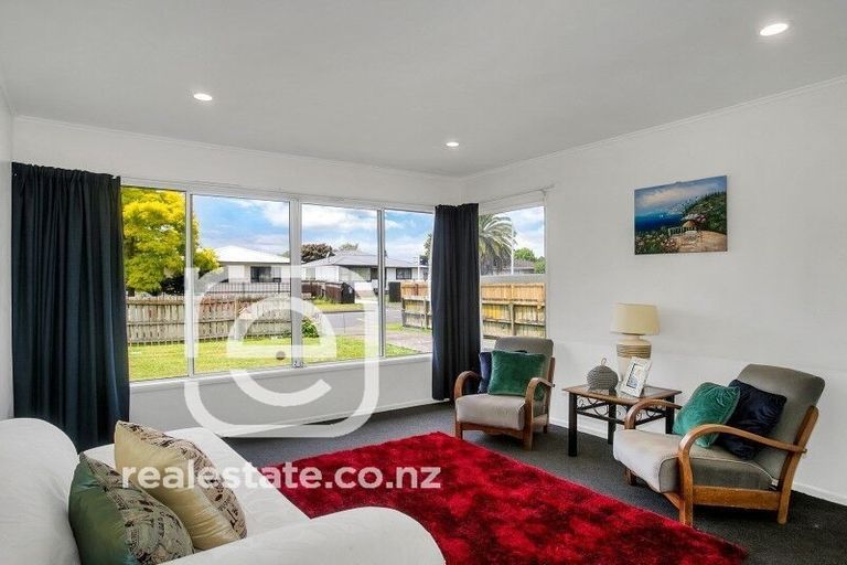 Photo of property in 101 Chichester Drive, Rosehill, Papakura, 2113