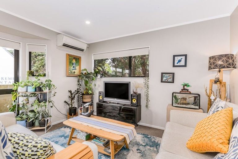 Photo of property in 1/7 Raroa Road, Hutt Central, Lower Hutt, 5010