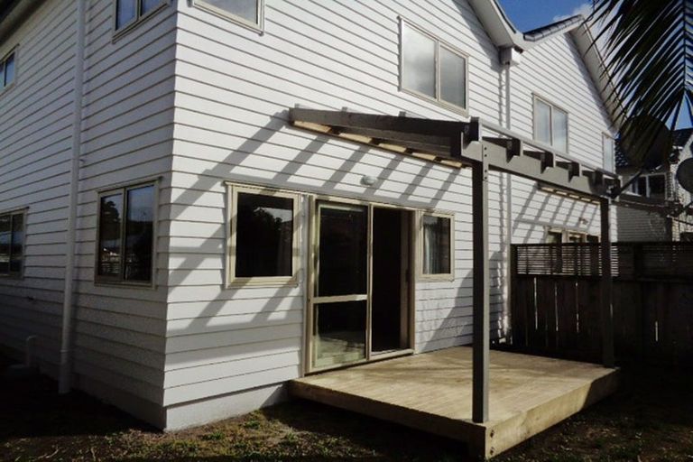 Photo of property in 8/103 Swanson Road, Henderson, Auckland, 0610