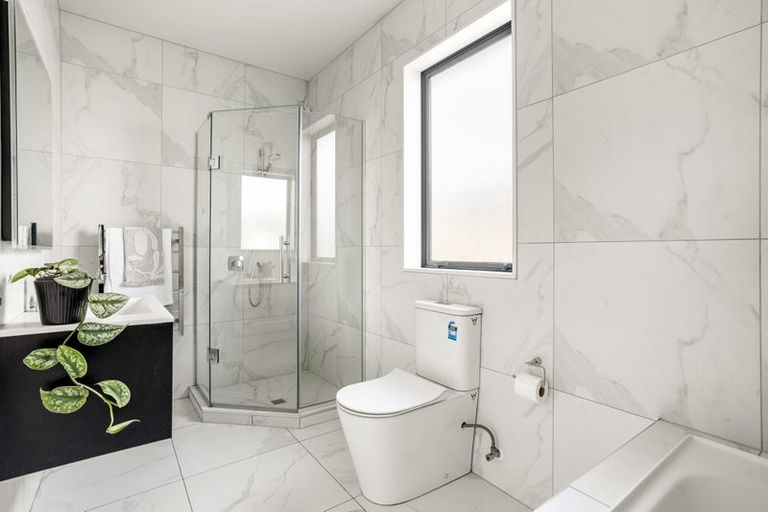 Photo of property in 27 Surf View Crescent, Red Beach, 0932