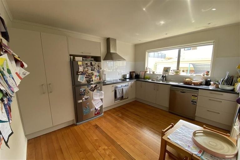 Photo of property in 18c Atarangi Road, Greenlane, Auckland, 1051