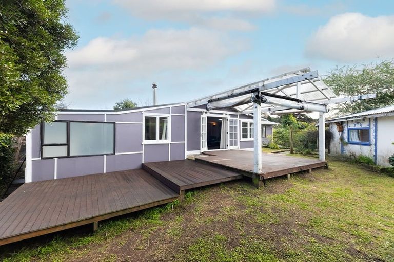 Photo of property in 36 Renown Road, Raumati South, Paraparaumu, 5032