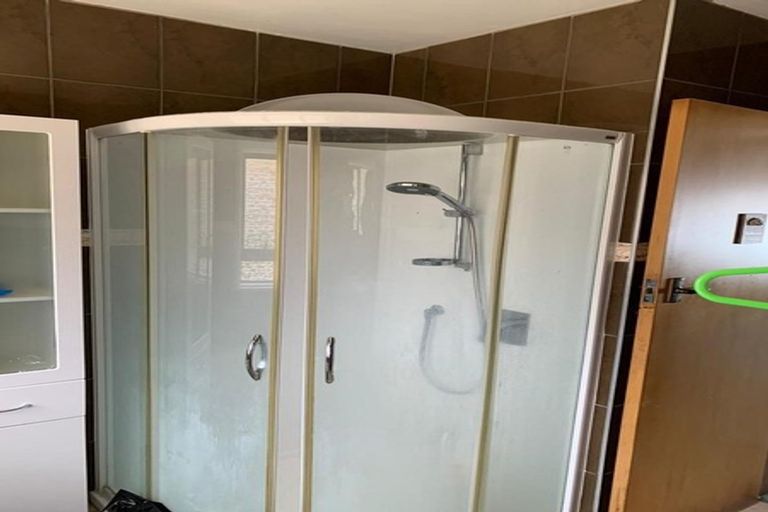 Photo of property in 3 Sunnyside Crescent, Papatoetoe, Auckland, 2025