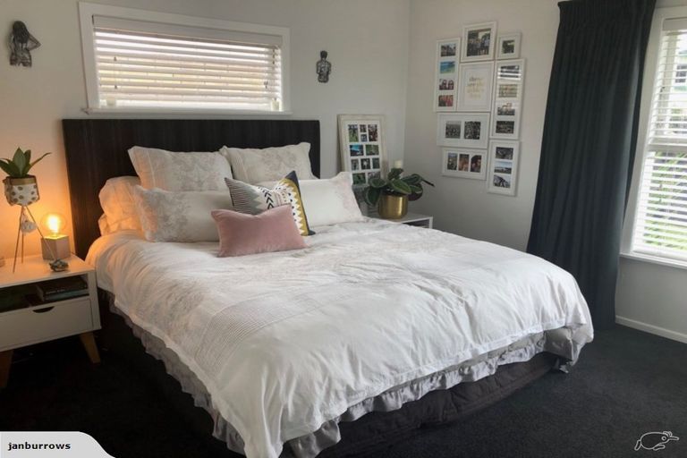 Photo of property in 1/53 Moore Street, Hillcrest, Auckland, 0627