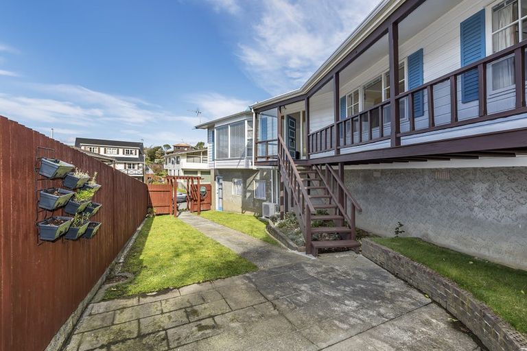 Photo of property in 34 Fyvie Avenue, Tawa, Wellington, 5028