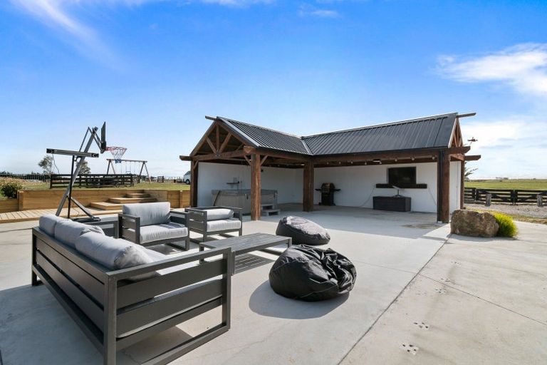 Photo of property in 137 Mchardie Road, Bulls, 4894